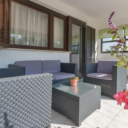 Country House Nyaraló *